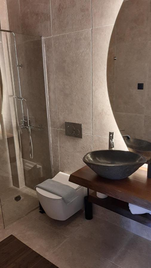 Leone Suites Nafpaktos Екстериор снимка