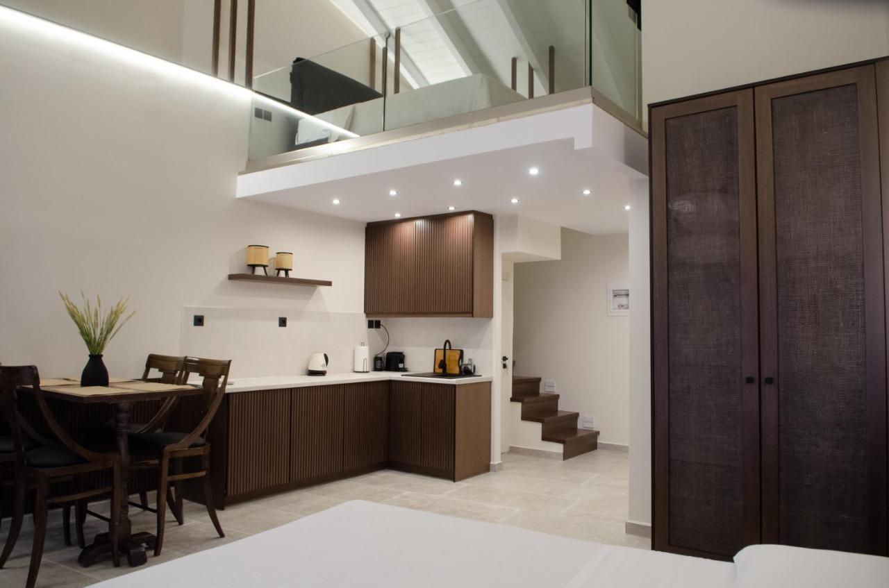 Leone Suites Nafpaktos Екстериор снимка