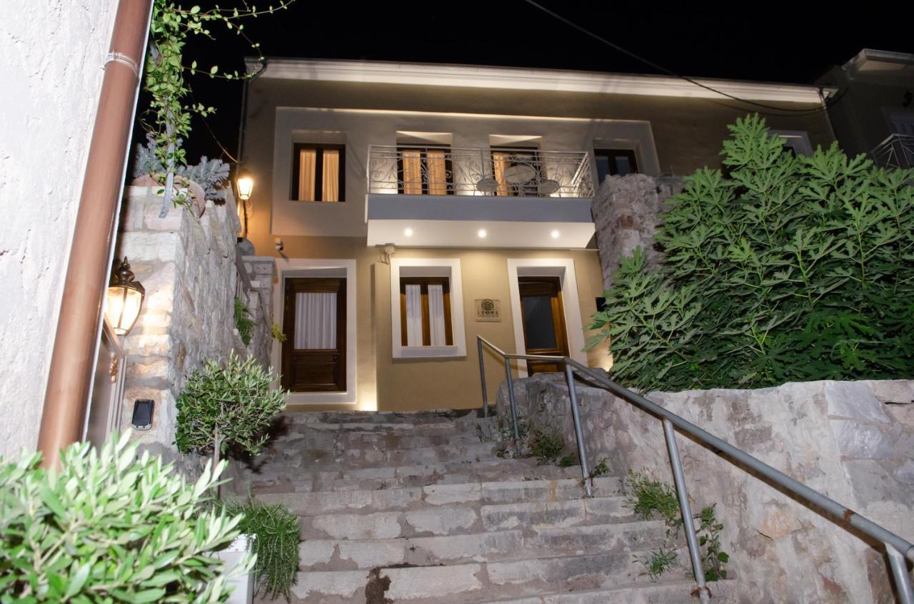 Leone Suites Nafpaktos Екстериор снимка