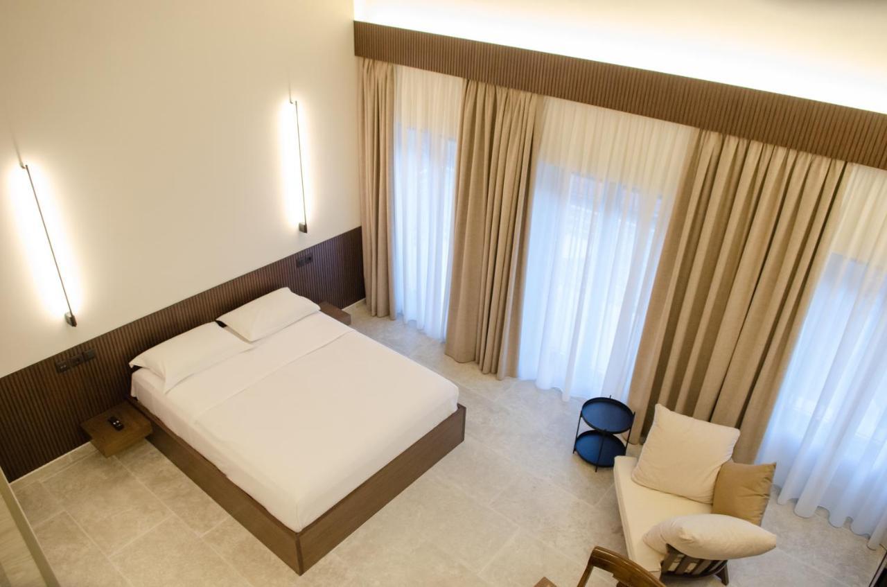Leone Suites Nafpaktos Екстериор снимка